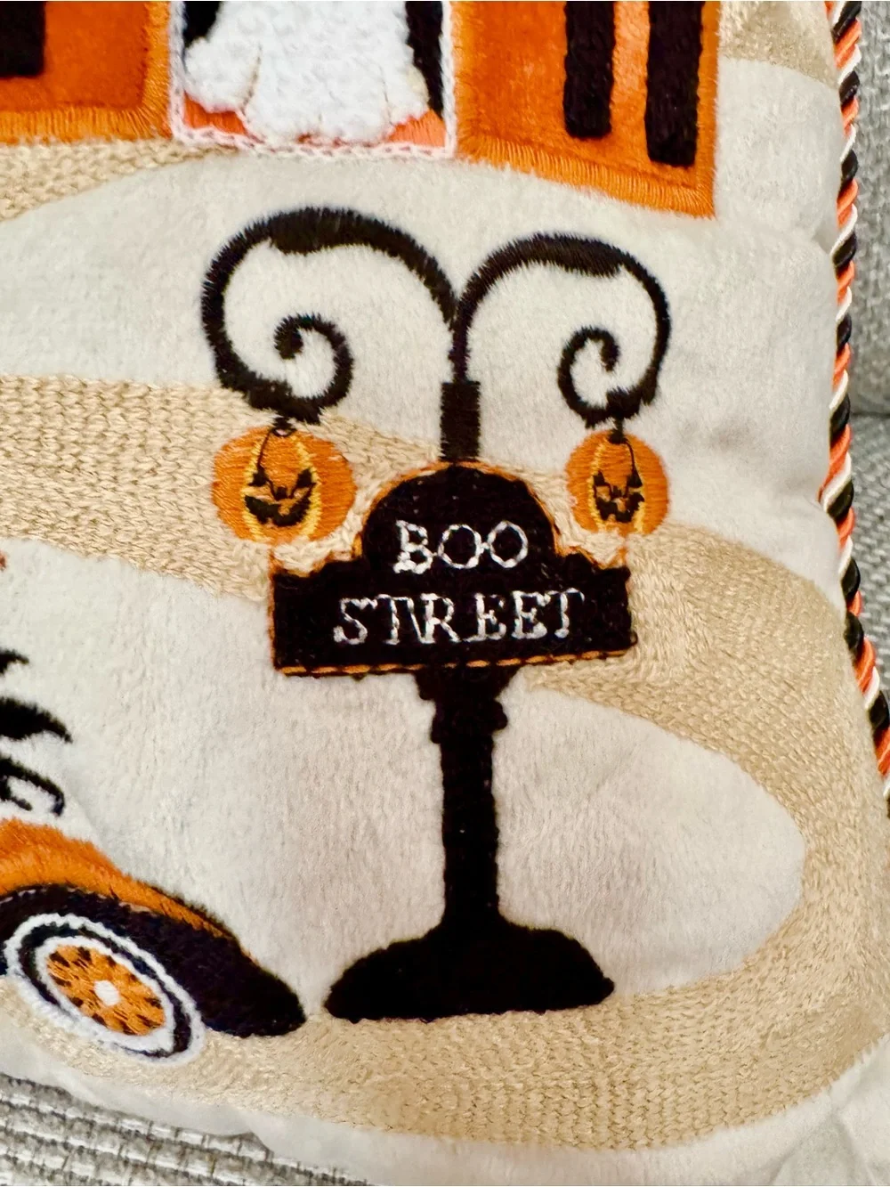 Halloween Town Pillow Ghost Village  Jack O’ Lantern Pumpkins Embroidered NWT